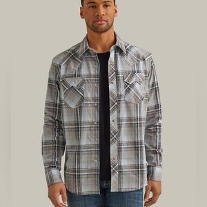 Wrangler Retro Modern Fit Long Sleeve Stony Plaid Snap Shirt Sz M